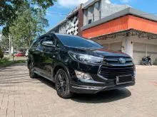 2018 Toyota Innova Venturer 2.0 N140 Wagon AT Matic Hitam