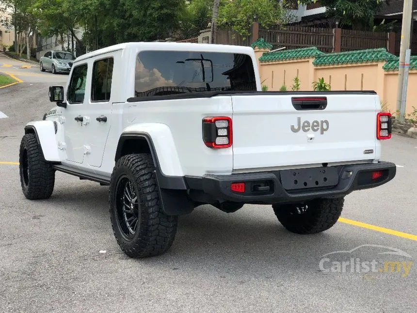 2021 Jeep Gladiator Overland Pickup Truck
