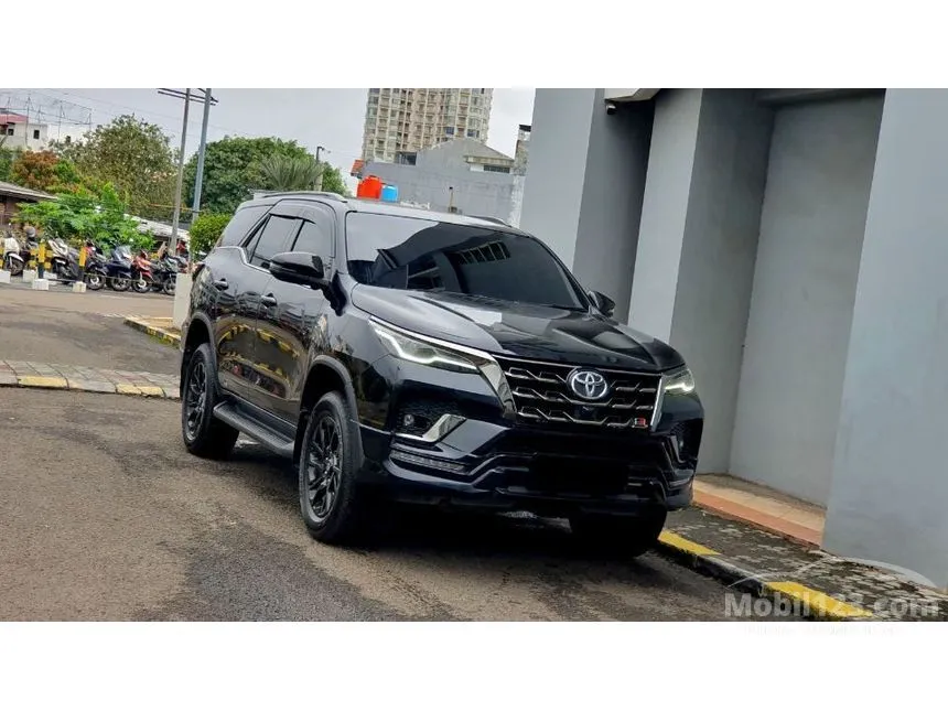 2024 Toyota Fortuner GR Sport 4X2 SUV
