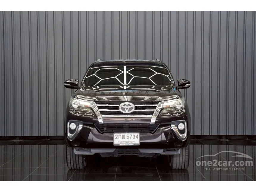 2015 Toyota FORTUNER V SUV
