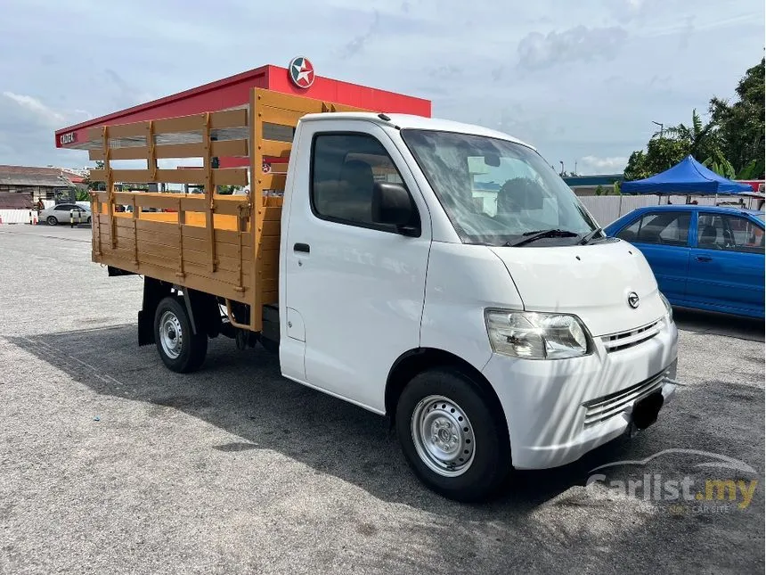 2018 Daihatsu Gran Max Wooden Cargo Lorry
