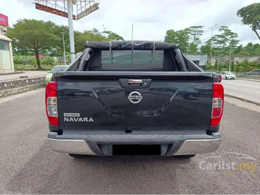 2016 Nissan Navara NP300 V Dual Cab Pickup Truck