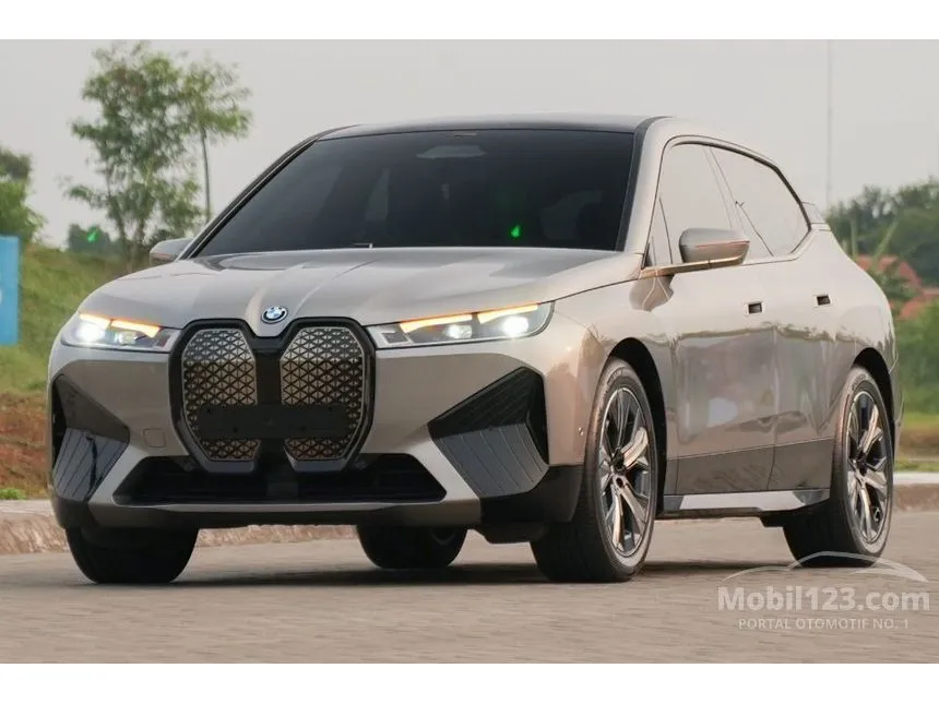 2023 BMW iX xDrive40 Sport SUV