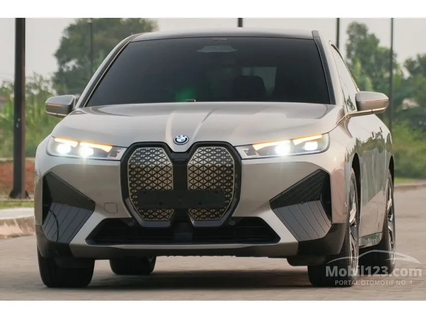 2023 BMW iX xDrive40 Sport SUV