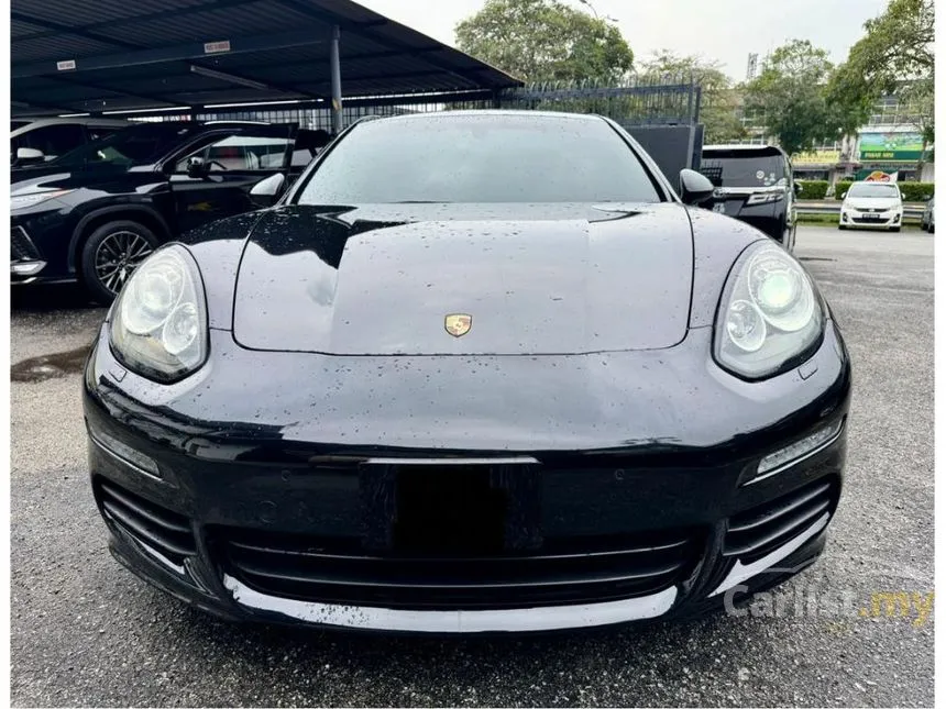 2013 Porsche Panamera Hatchback