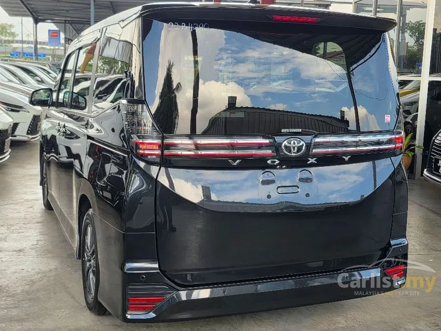 2022 Toyota Voxy S-G MPV