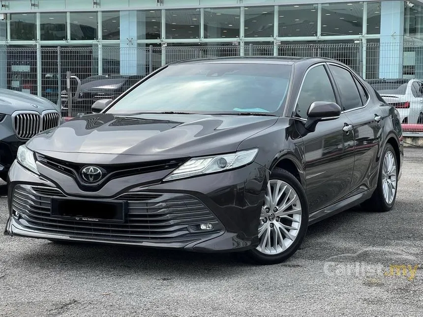 2020 Toyota Camry V Sedan