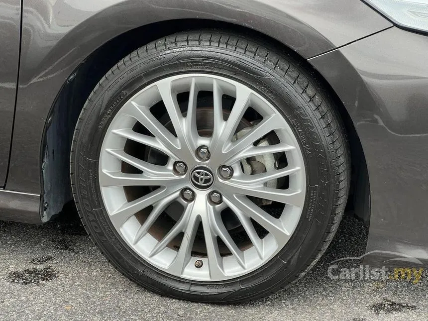 2020 Toyota Camry V Sedan