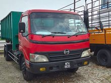 2009 Hino XZU423R ARM ROLL