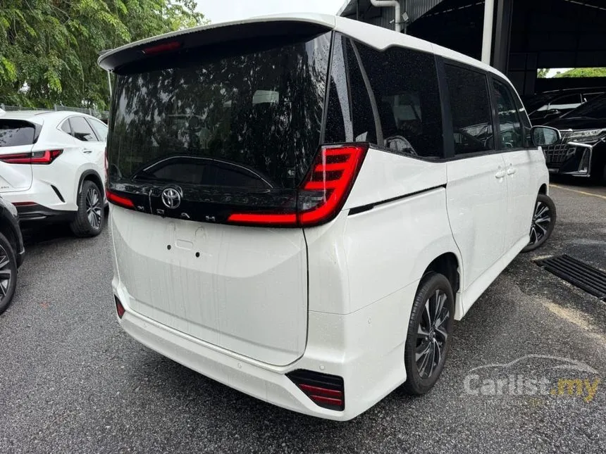 2022 Toyota Voxy S-Z MPV