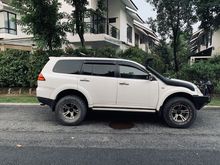 2010 Mitsubishi Pajero Sport 2.5 GS SUV