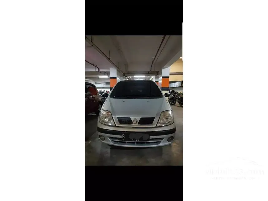 2000 Renault Scenic Hatchback