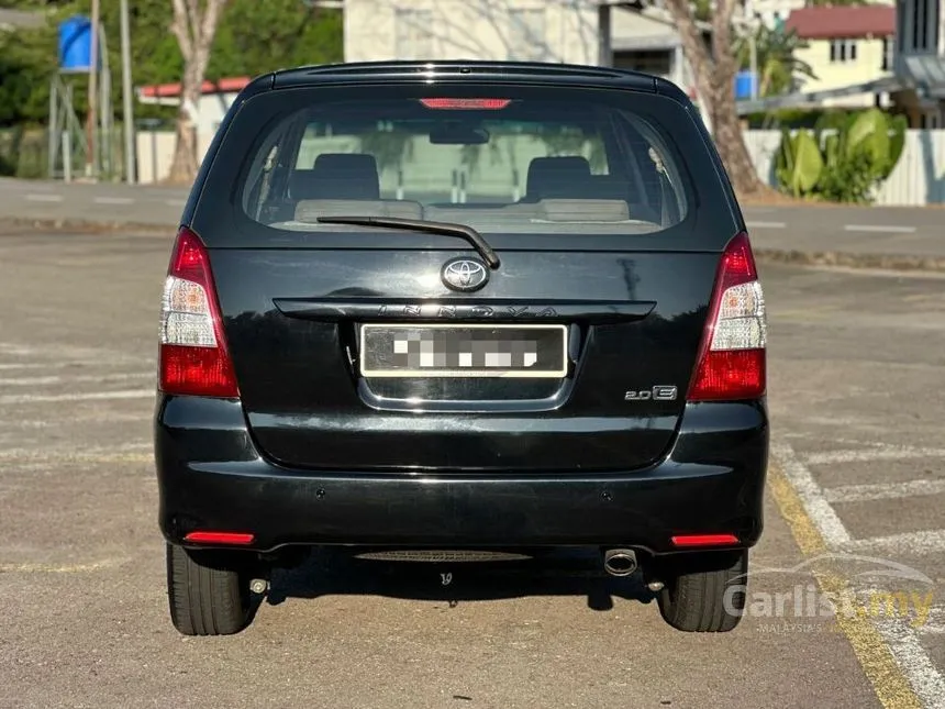 2015 Toyota Innova E MPV