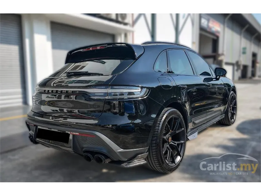 2021 Porsche Macan Turbo SUV