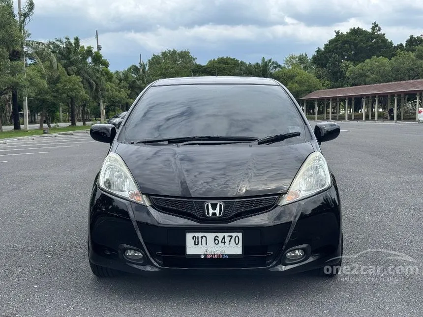 2011 Honda JAZZ V Hatchback