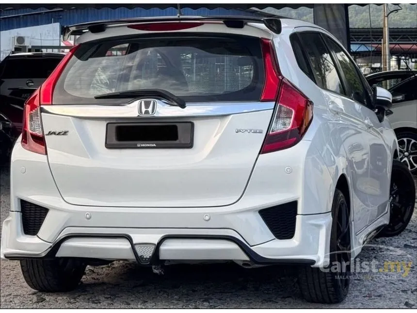 2017 Honda Jazz V Hatchback