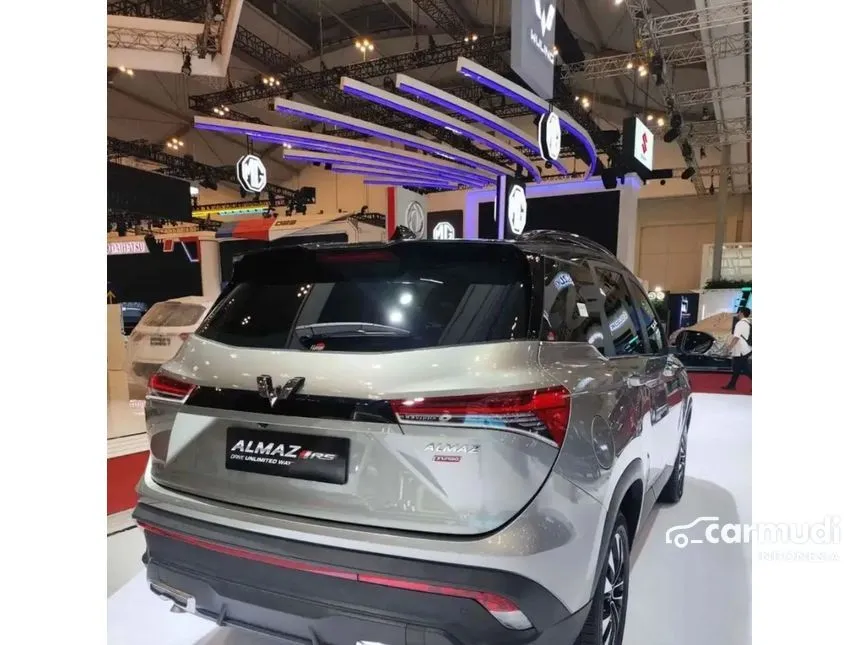 2023 Wuling Almaz RS Pro Wagon