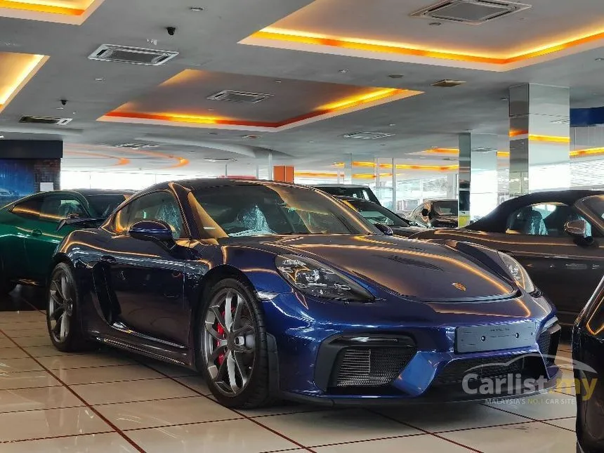 2022 Porsche 718 Cayman GT4 Coupe