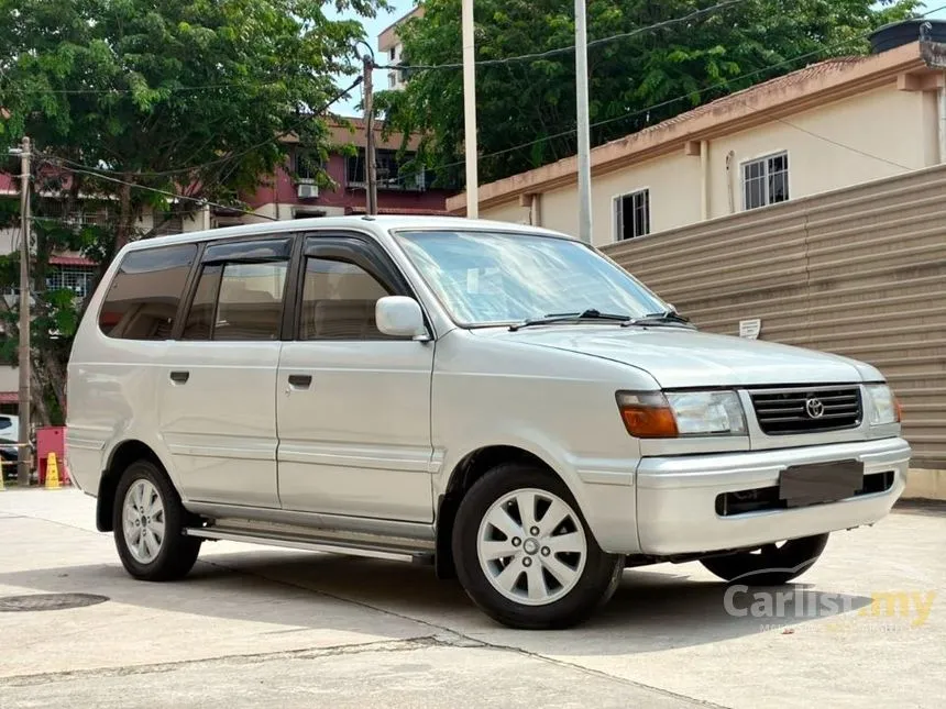 2000 Toyota Unser GLi MPV
