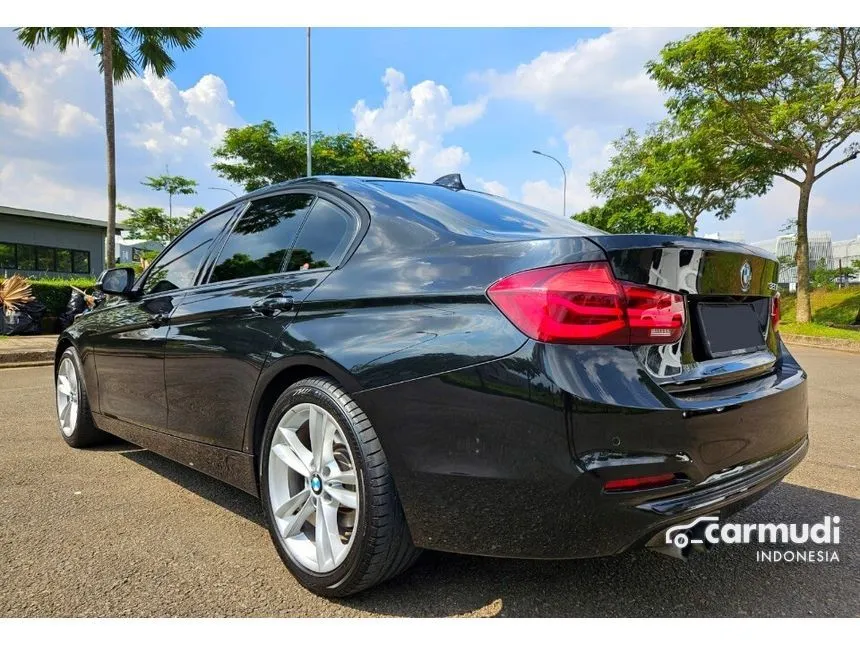 2018 BMW 320i Sport Sedan