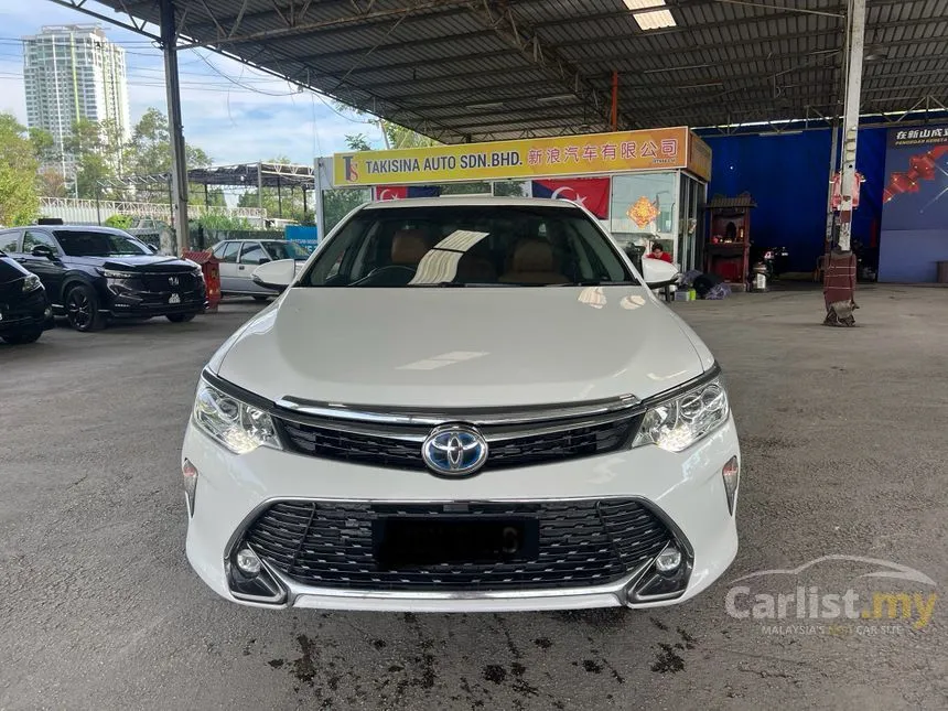2018 Toyota Camry Hybrid Premium Sedan