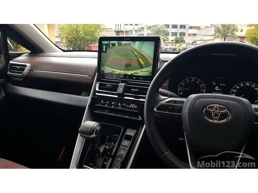 2023 Toyota Kijang Innova Zenix V (Non Premium Color) MPV