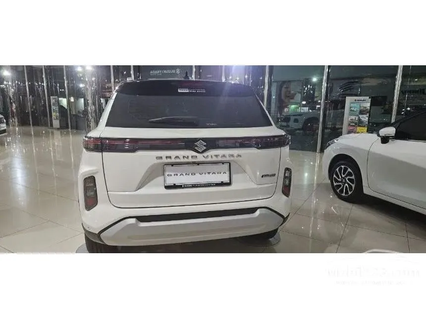 2025 Suzuki Grand Vitara GX (Two Tone) SUV