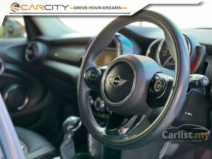 2016 MINI Cooper 5 Door Hatchback