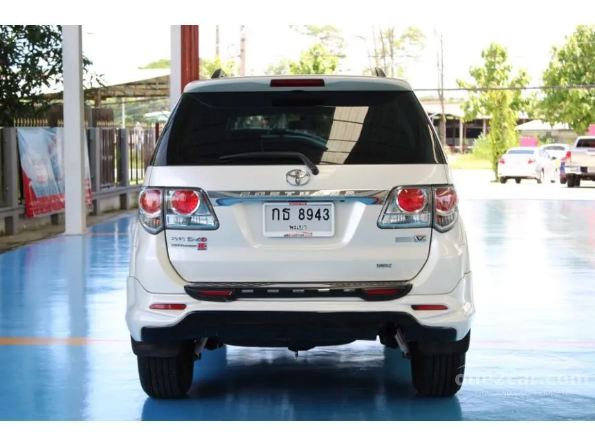 2014 Toyota FORTUNER V SUV