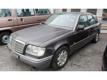 1992 Mercedes-Benz 220E 2.2 Masterpiece Sedan -- WELL MAINTAINED --