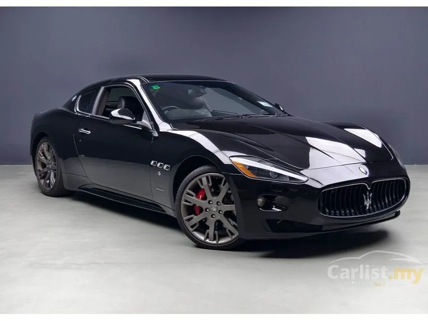 2010 Maserati GranTurismo S Coupe