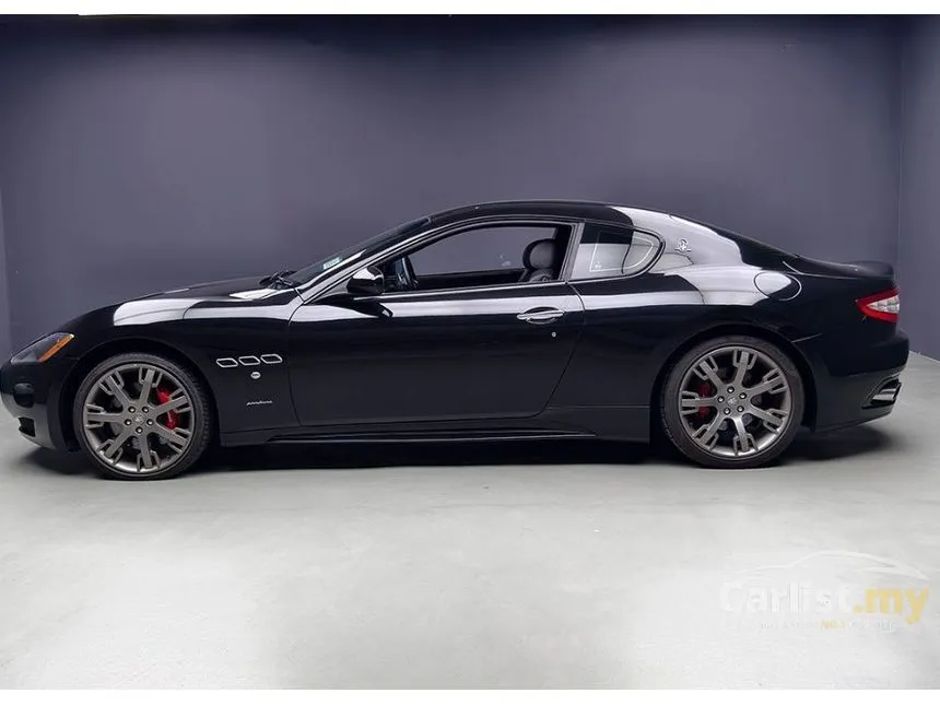 2010 Maserati GranTurismo S Coupe