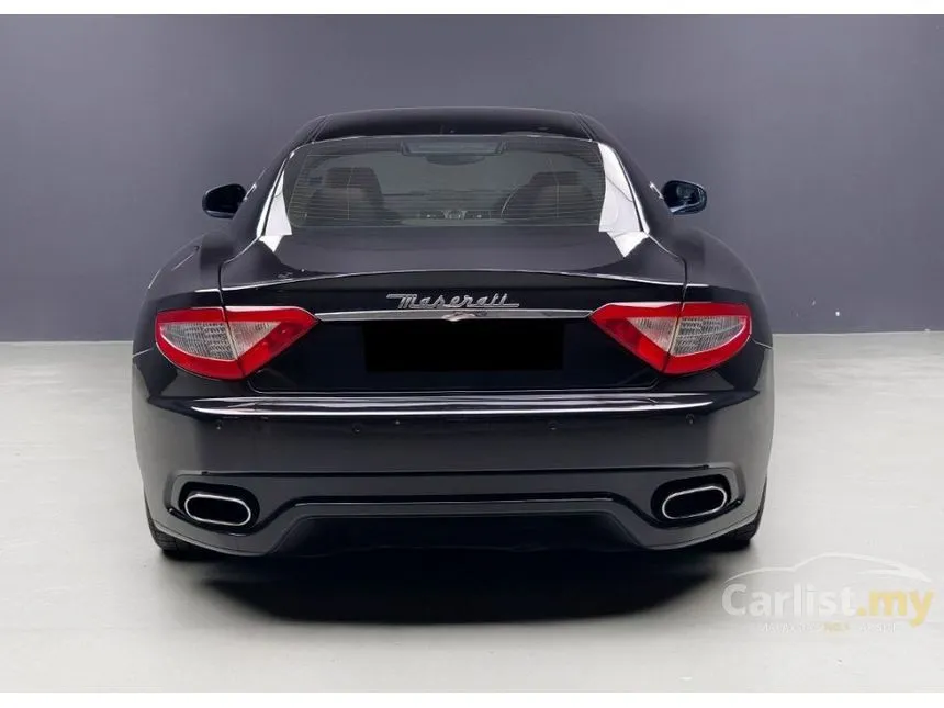 2010 Maserati GranTurismo S Coupe