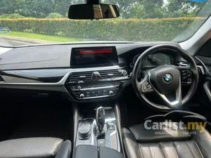 2019 BMW 520i 2.0 Luxury Sedan