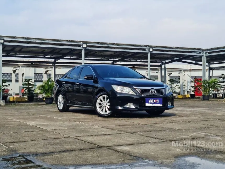 2013 Toyota Camry V Sedan