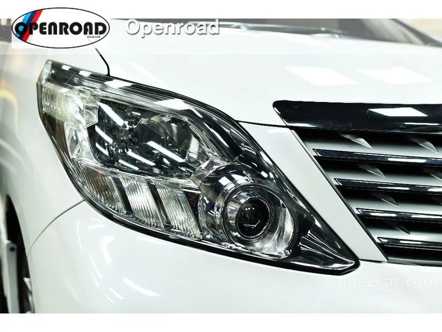 2012 Toyota Alphard SC Van