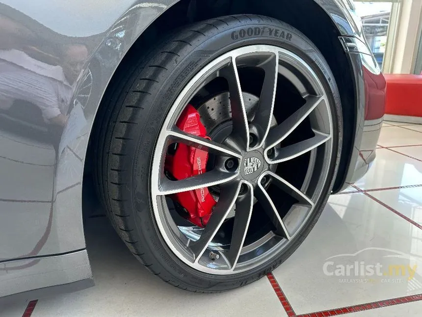2020 Porsche 911 Carrera 4S Coupe