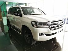 2017 Toyota Land Cruiser 4.6 ZX SUV SURROUND CAMERA REAR ENTERTAIANMENT UNREG