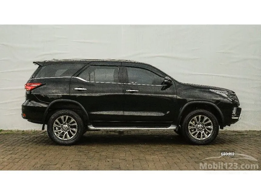 2022 Toyota Fortuner VRZ 4X2 SUV