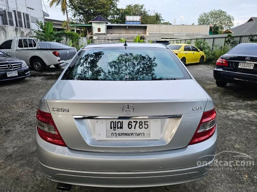 2011 Mercedes-Benz C200 CGI BlueEFFICIENCY Sedan
