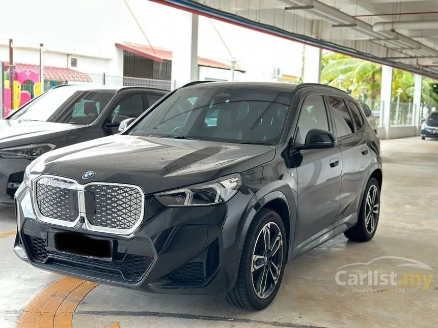 2025 BMW iX1 eDrive20 M Sport SUV