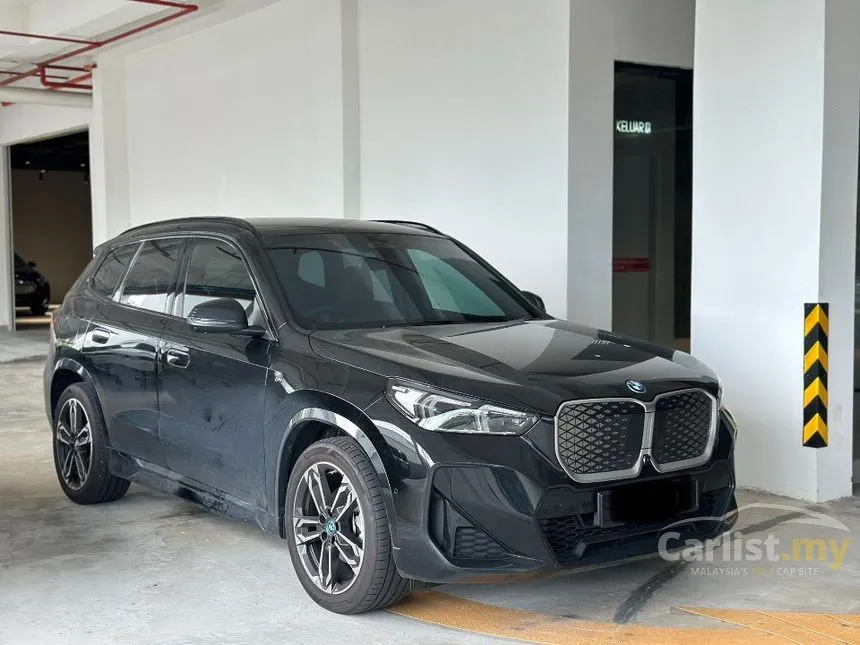 2025 BMW iX1 eDrive20 M Sport SUV