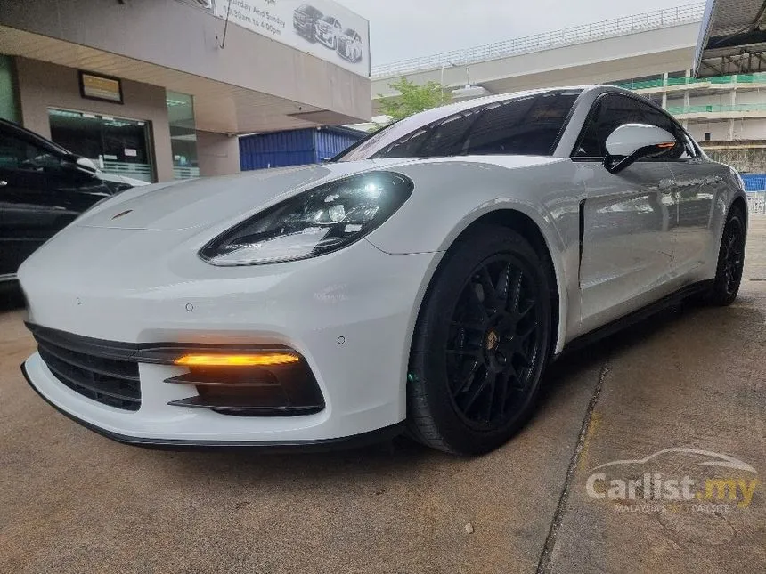 2018 Porsche Panamera 4 Sport Turismo Wagon