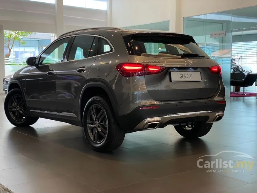 2024 Mercedes-Benz GLA200 Progressive Line SUV
