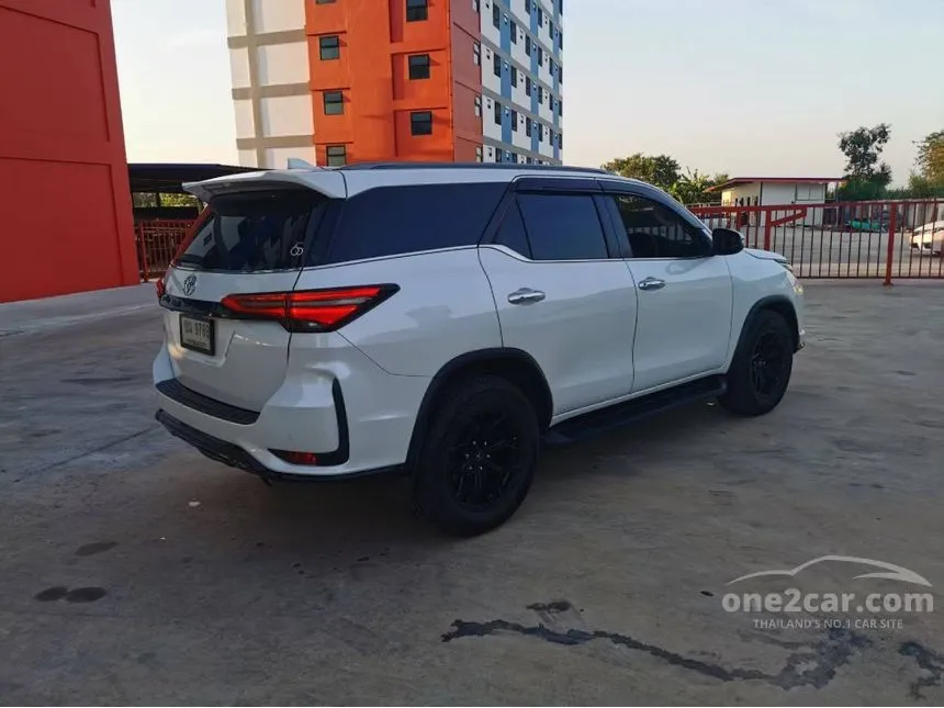 2023 Toyota FORTUNER Leader V SUV