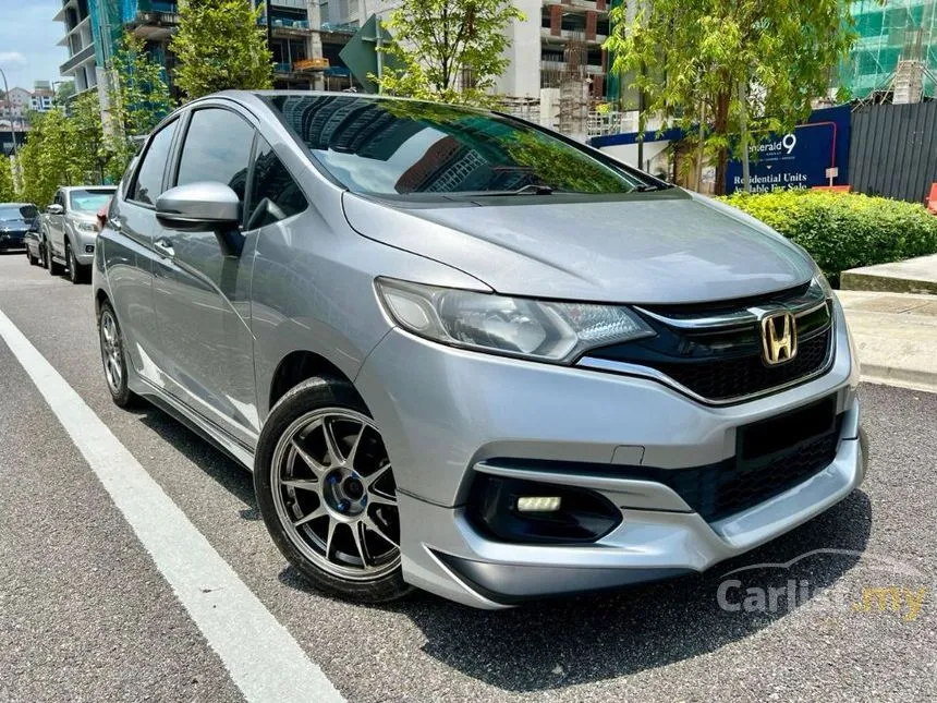 2019 Honda Jazz V i-VTEC Hatchback