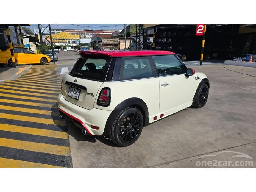 2007 Mini COOPER S 3-Door Hatchback