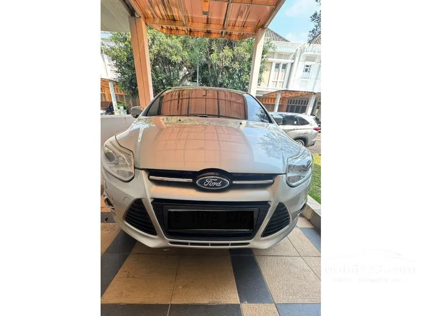 2012 Ford Focus Titanium Sedan