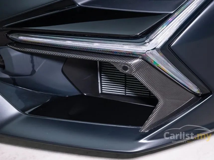 2025 Lamborghini Revuelto Coupe