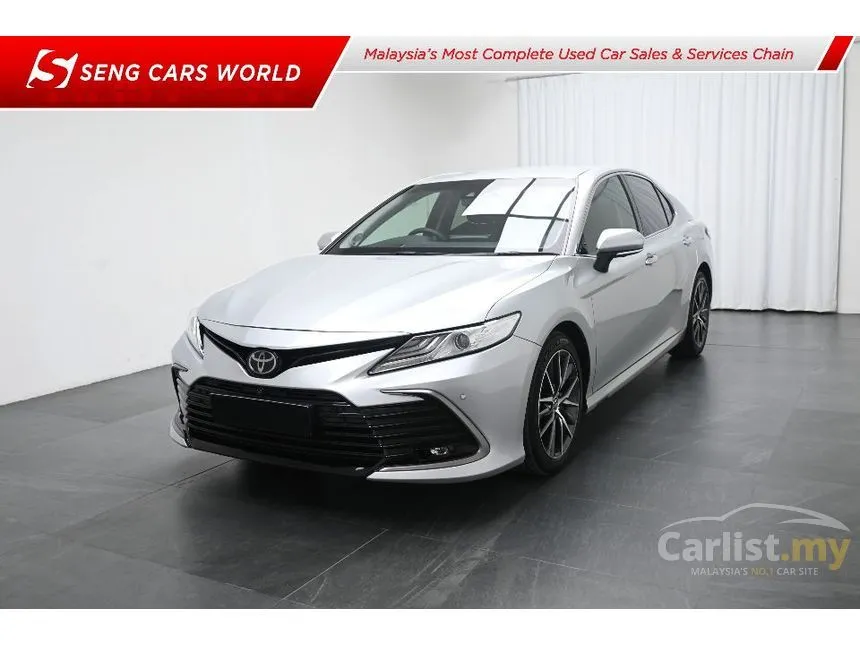 2022 Toyota Camry V Sedan